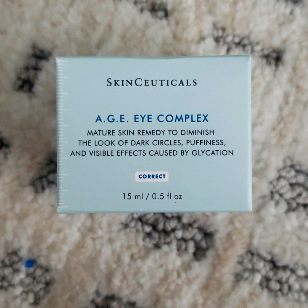 AGE  eye complex